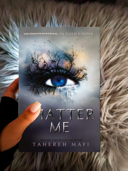 Shatter Me Book by Tahereh Mafi - Image 2