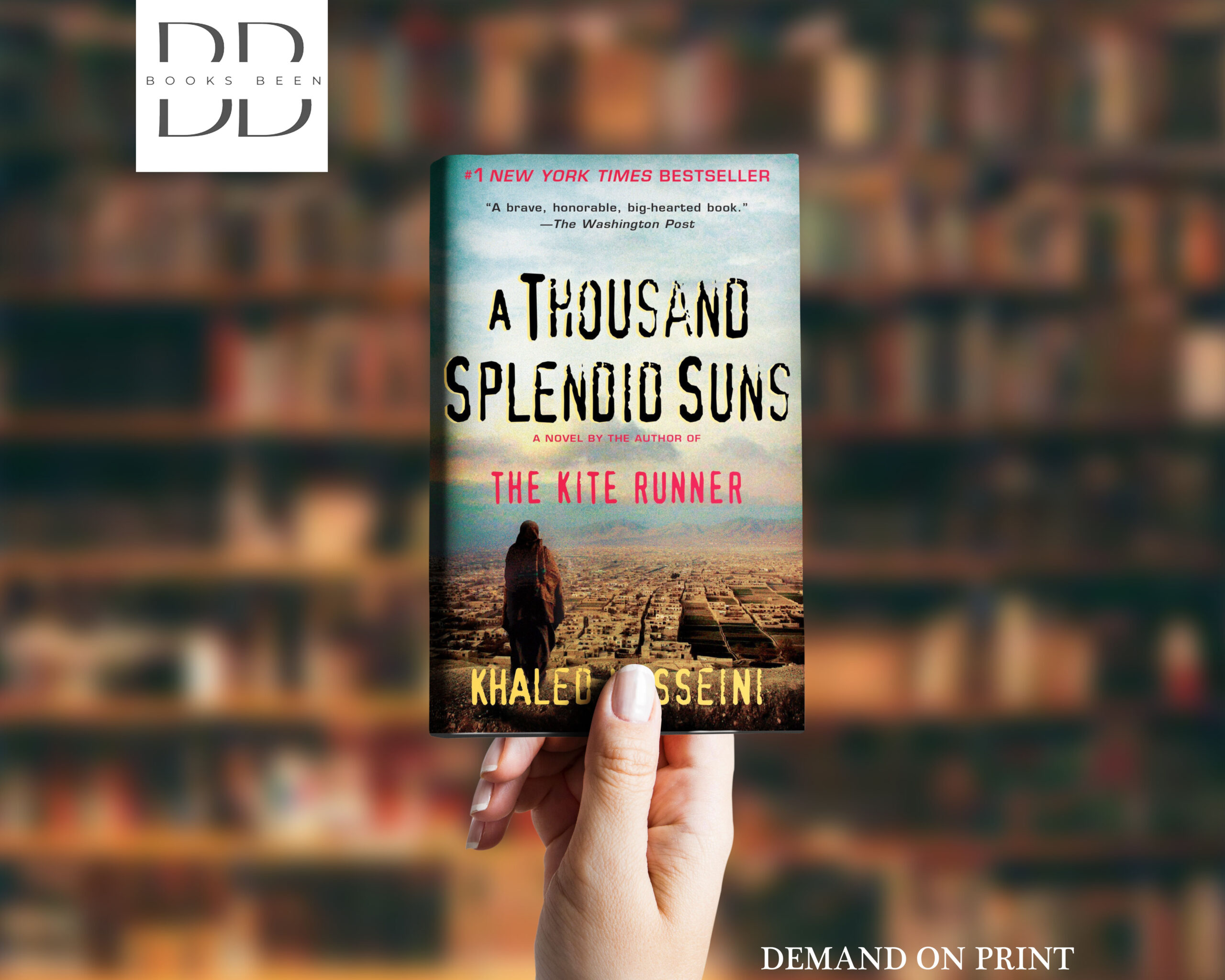 A thousand splendid suns by Khaled Hosseini